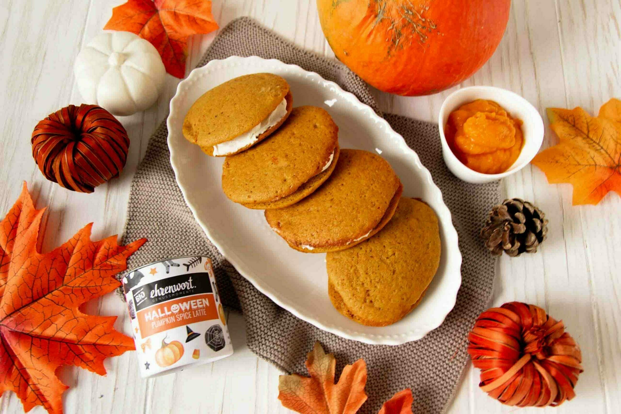 Pumpkin Spice Whoopie Pies