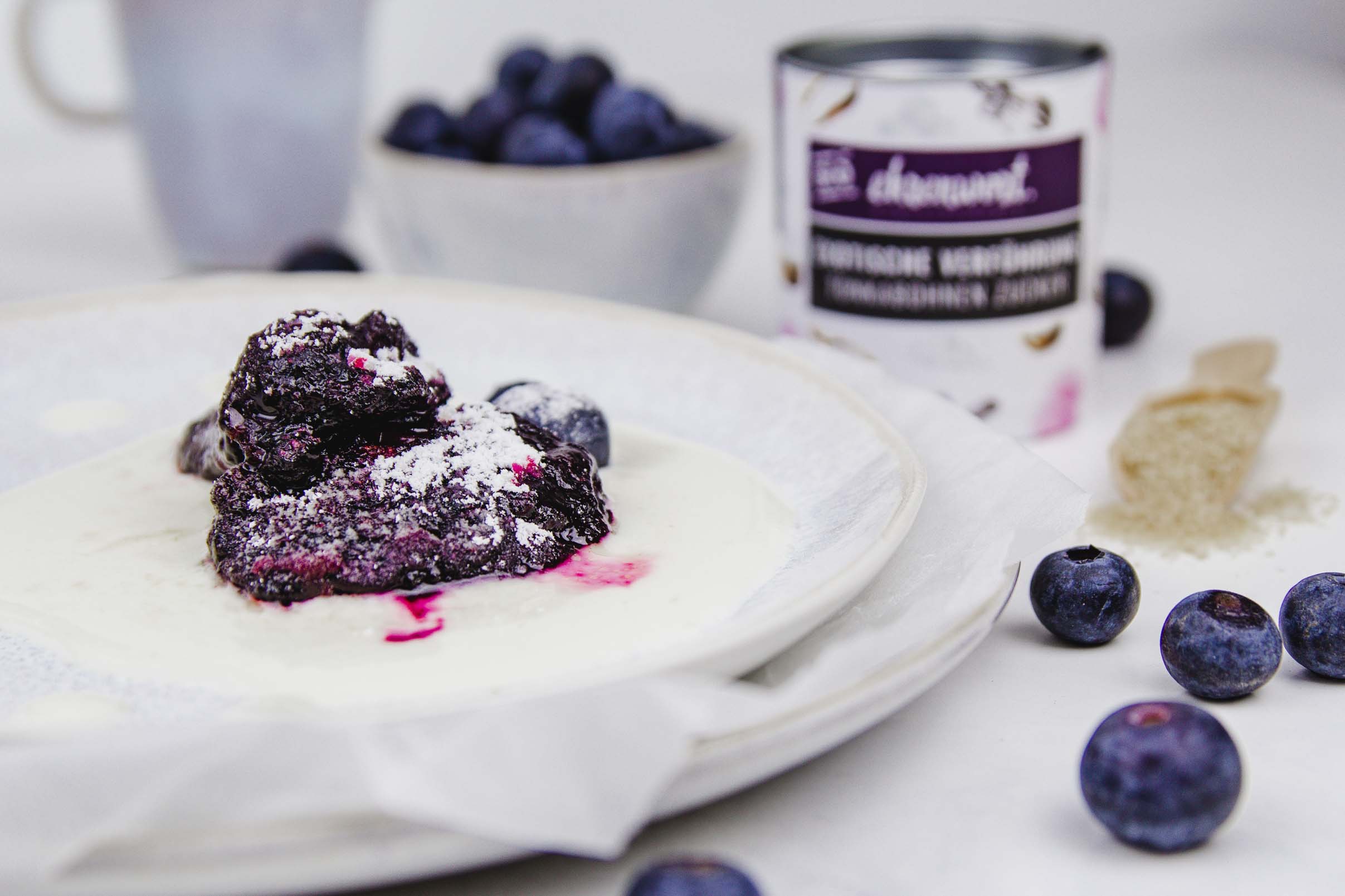 Heidelbeer Nockerl mit BIO Tonkabohnen Zucker von ehrenwort. Genussmomente|Heidelbeer Nockerl mit BIO Tonkabohnen Zucker von ehrenwort. Genussmomente|Heidelbeer Nockerl mit BIO Tonkabohnen Zucker von ehrenwort. Genussmomente||