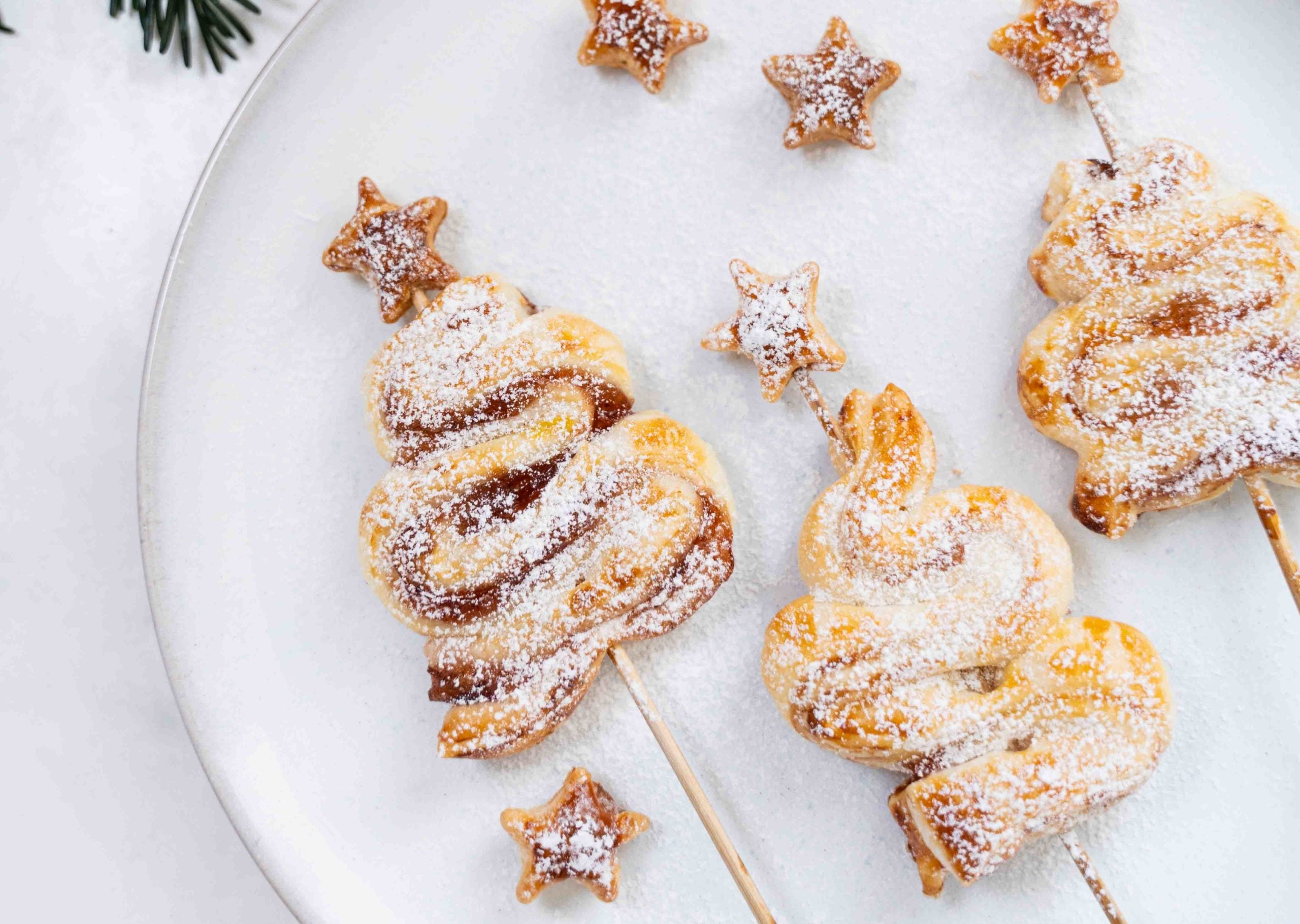 Lebkuchen Spice Blätterteig Tannenbäume|Lebkuchen Spice Blätterteig Tannenbäume|Lebkuchen Spice Blätterteig Tannenbäume