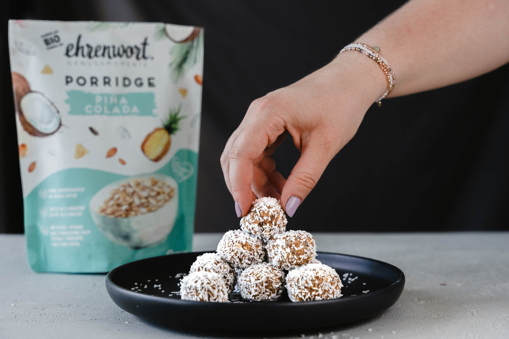 Exotische Piña Colada Bliss Balls