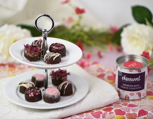 Valentsinspralinen auf Etagere|