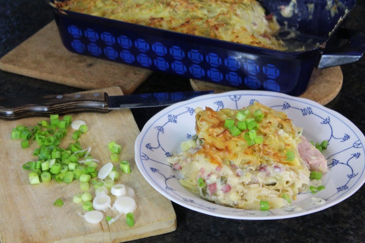 die Frau am Grill - Auflauf mit Rösti, Kassler & Sauerkraut|die frau am grill||||||